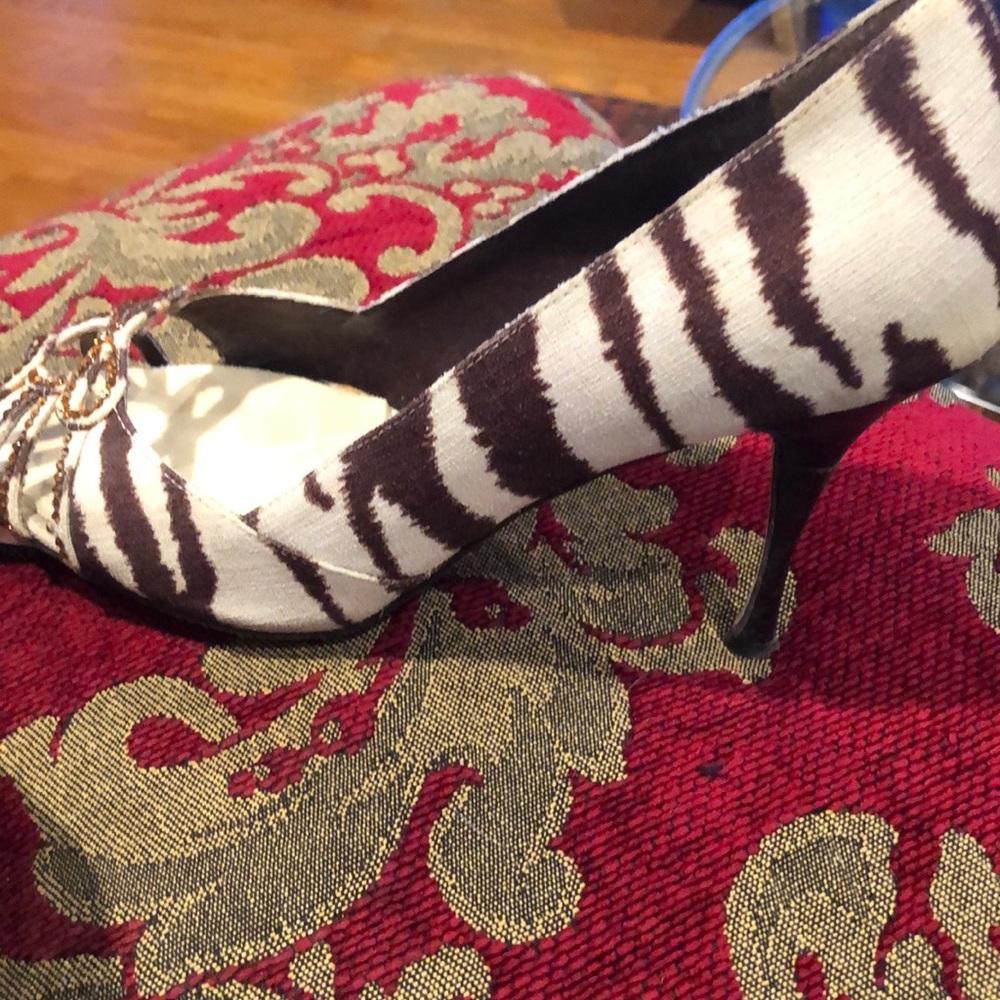 Beverly Feldman Brown zebra print shoes